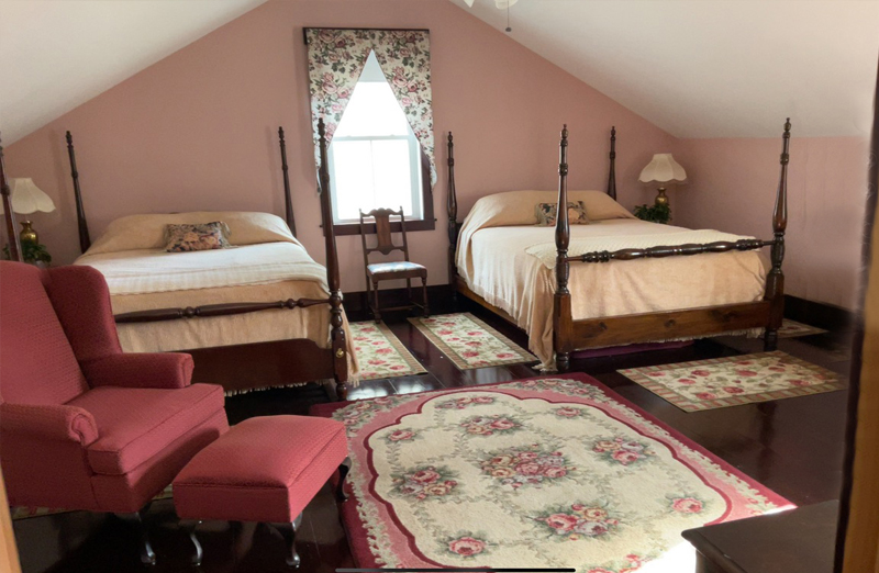 The Upton House Suite